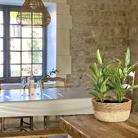 La Belle Maison * Contre (Charente-Maritime)